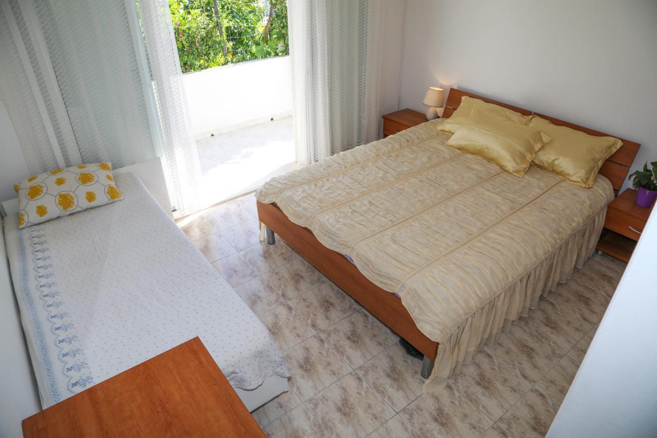 חוואר Apartments Butkovic מראה חיצוני תמונה