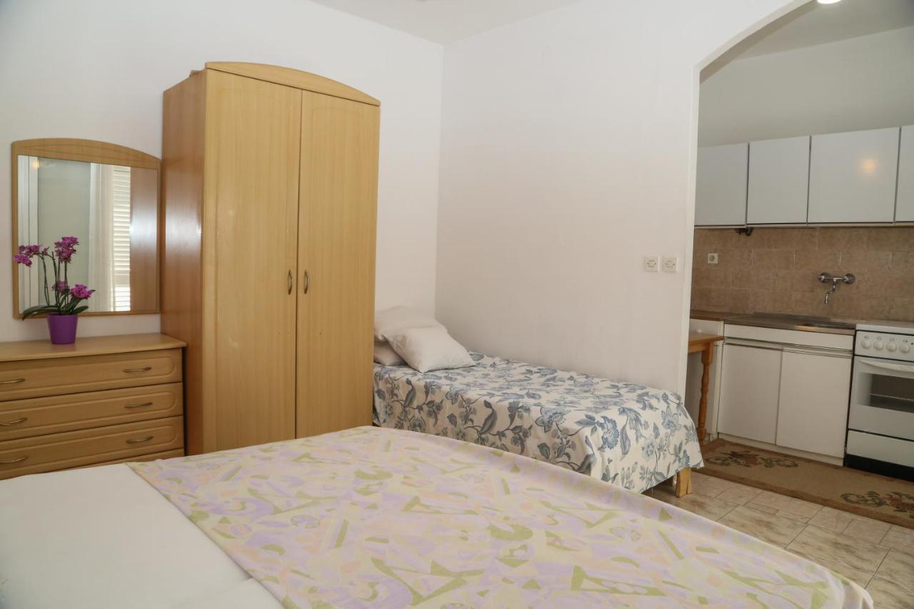 חוואר Apartments Butkovic מראה חיצוני תמונה