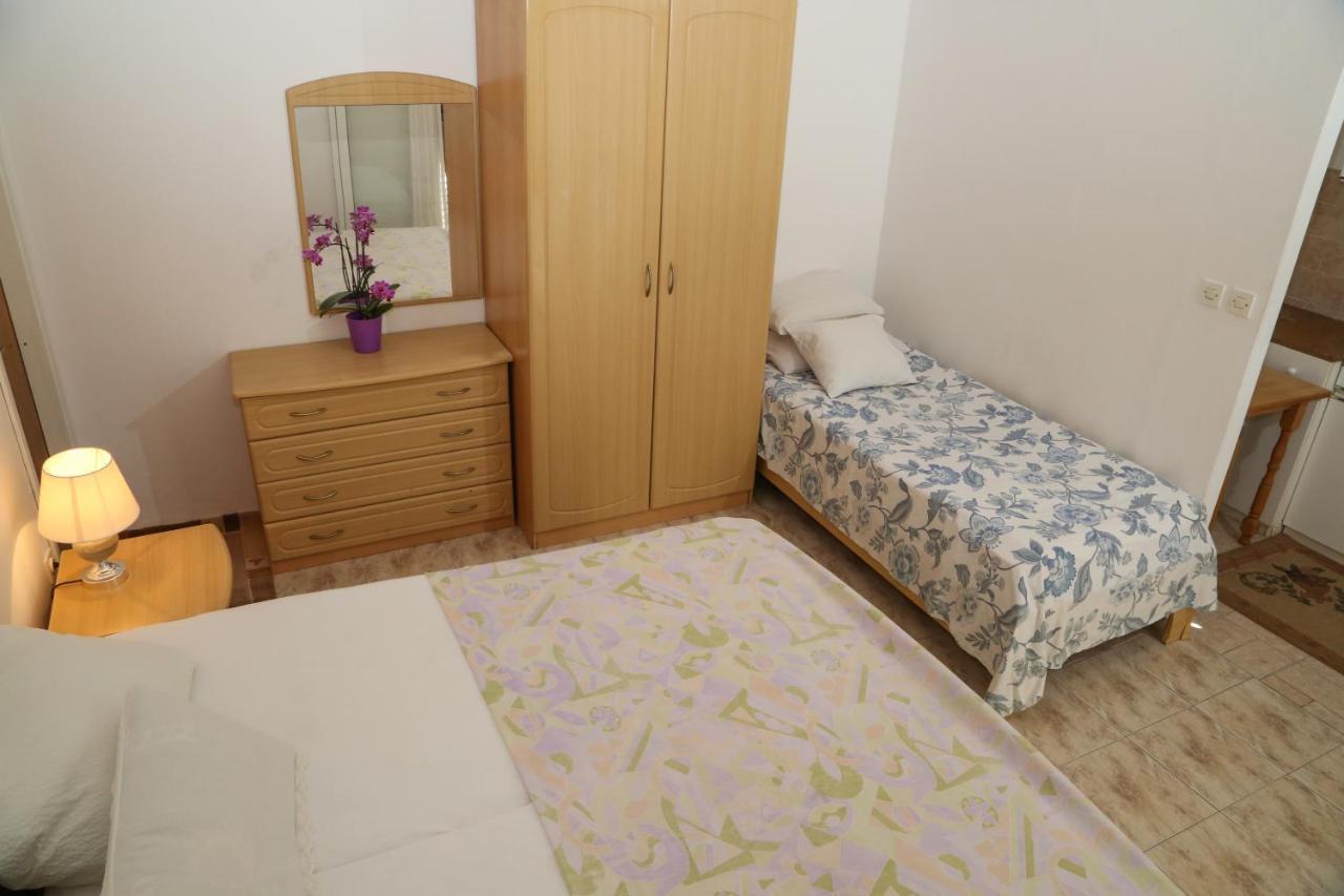 חוואר Apartments Butkovic מראה חיצוני תמונה