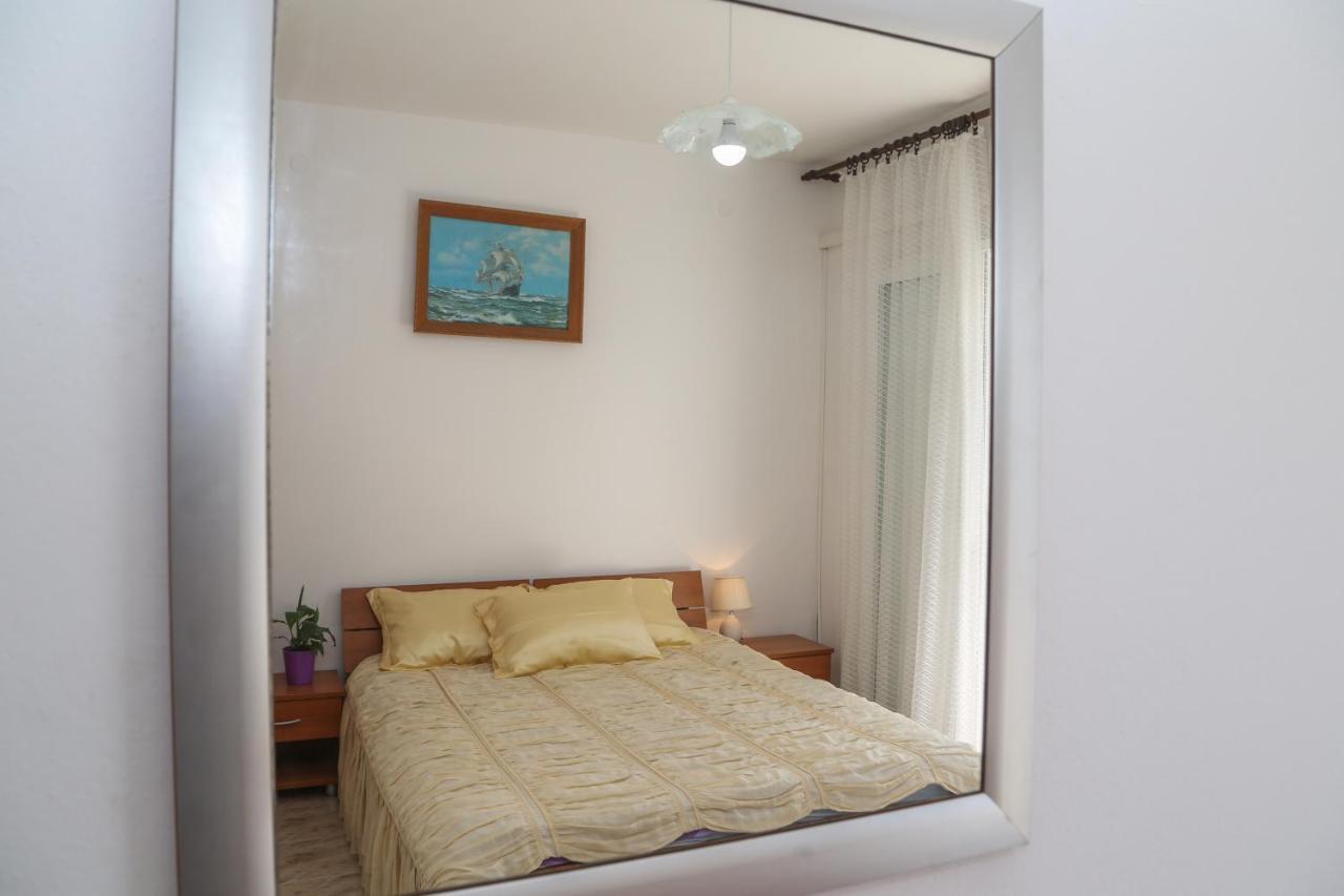 חוואר Apartments Butkovic מראה חיצוני תמונה