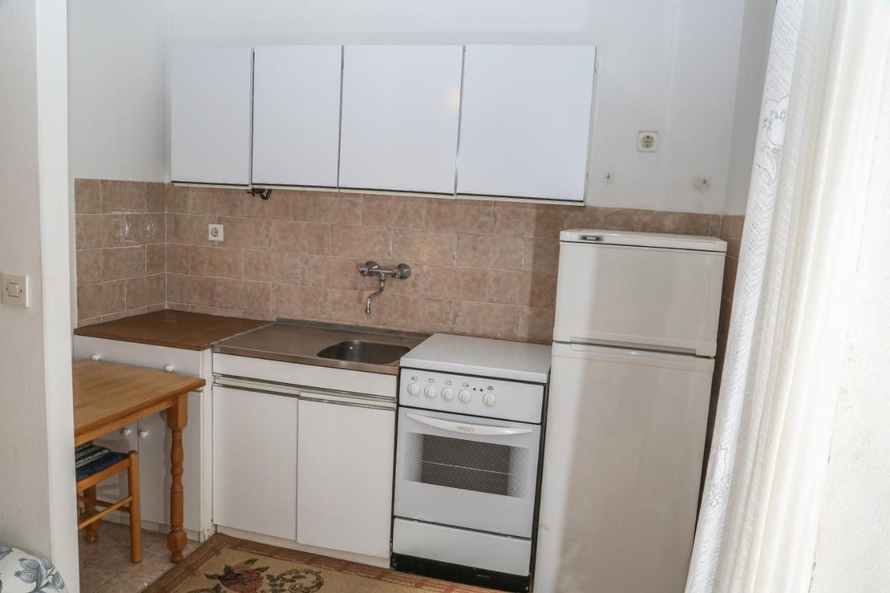 חוואר Apartments Butkovic מראה חיצוני תמונה
