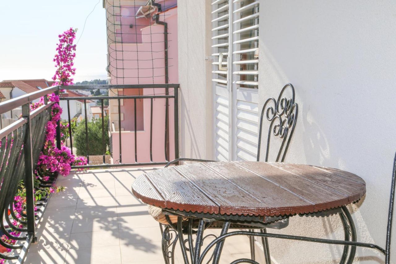 חוואר Apartments Butkovic מראה חיצוני תמונה