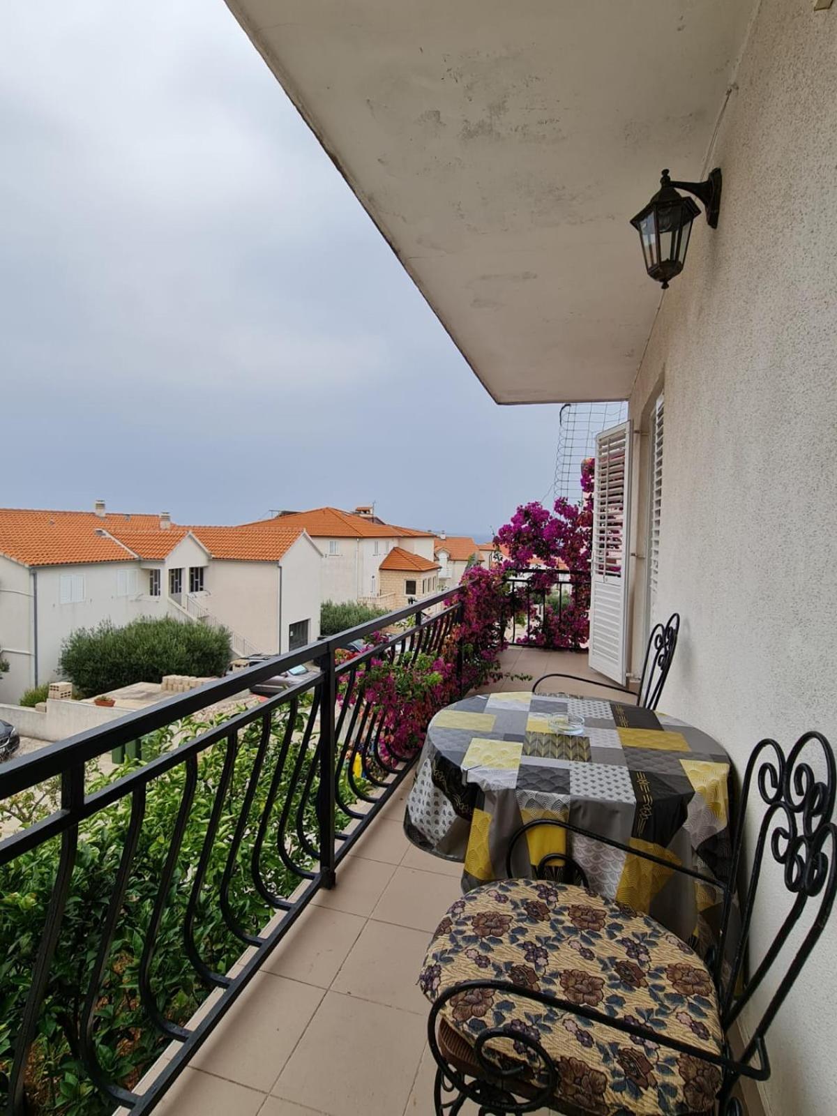 חוואר Apartments Butkovic מראה חיצוני תמונה