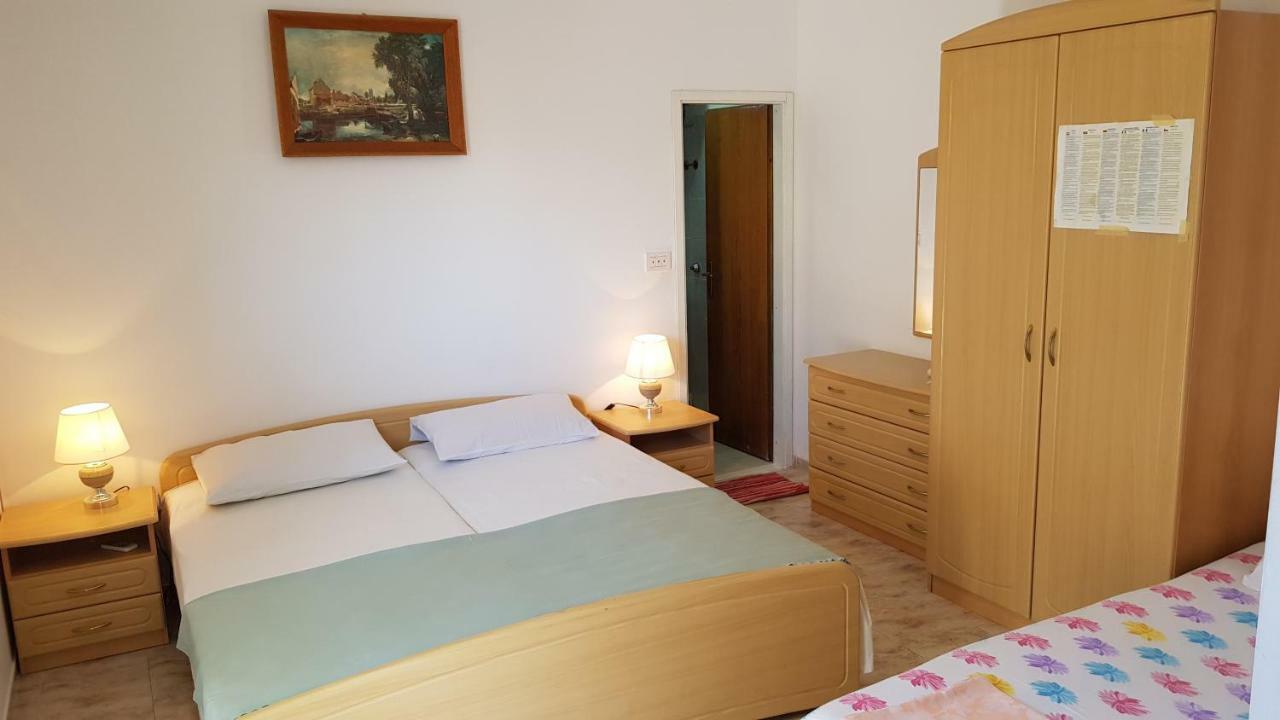 חוואר Apartments Butkovic מראה חיצוני תמונה